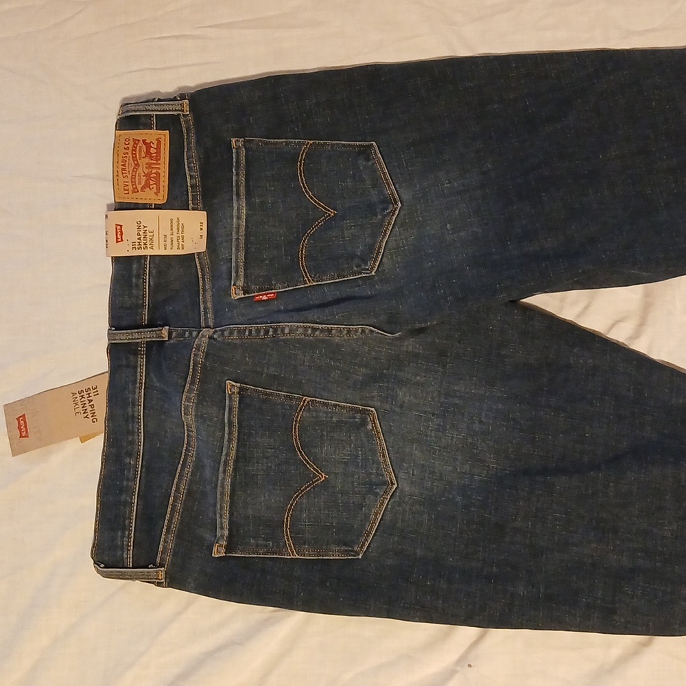Levi's 311 Shaping Skinny Dark Blue Distressed Ankle Jeans size 32 Waist - Picture 5 of 7